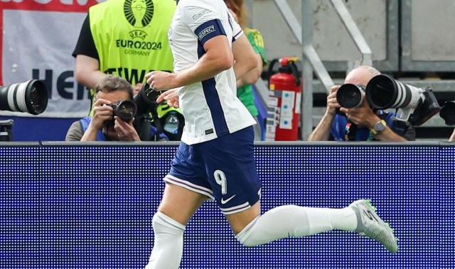 金年会-深蓝色足球队在英超中的代表球队及历史战绩